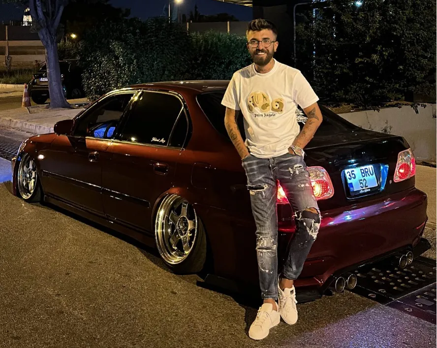 AYKUT CLOSER HAKKINDA